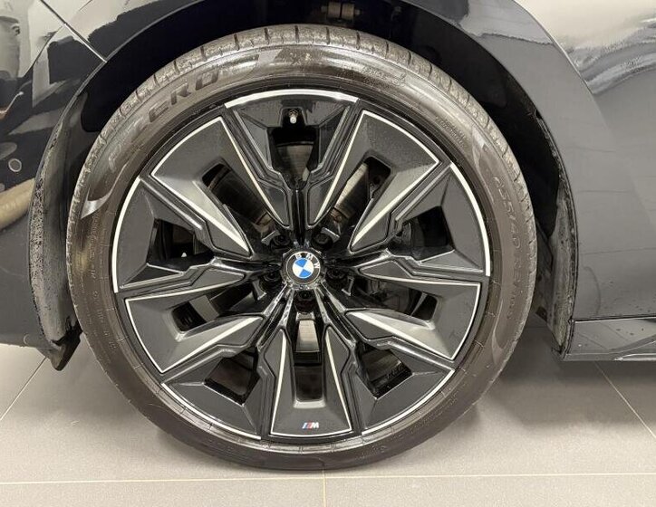 BMW Řada 7 Sedan / Limuzína 3,0 l 220 kw