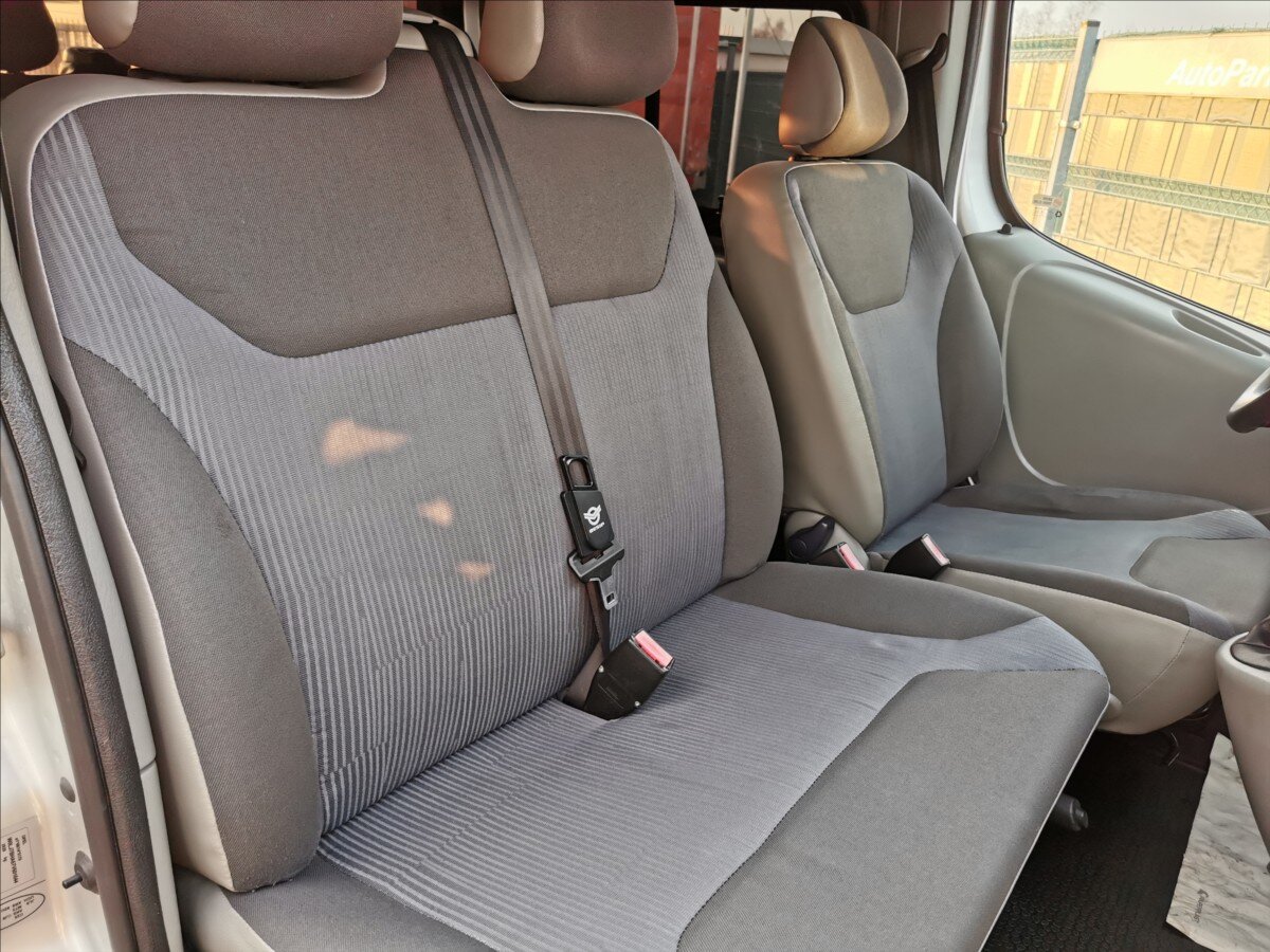 Opel Vivaro Kombi 2,0 l 84 kw