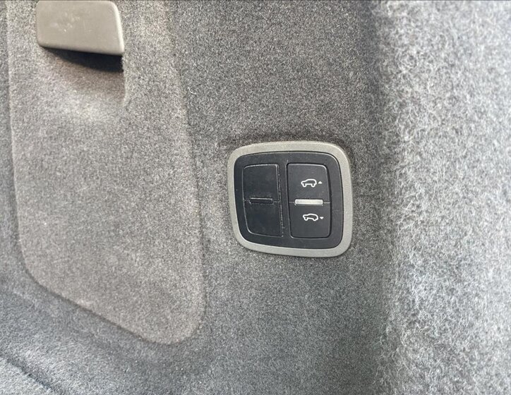 Porsche Cayenne SUV / Terénní 3,0 l 184 kw