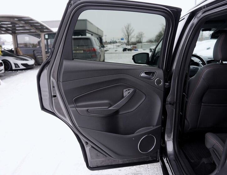 Ford Kuga SUV 2,0 l 132 kw