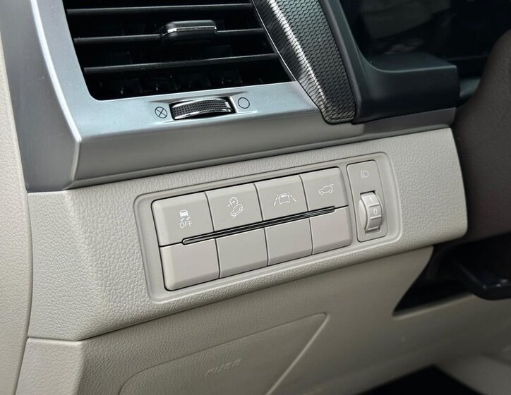 SsangYong Rexton SUV / Terénní 2,2 l 148 kw