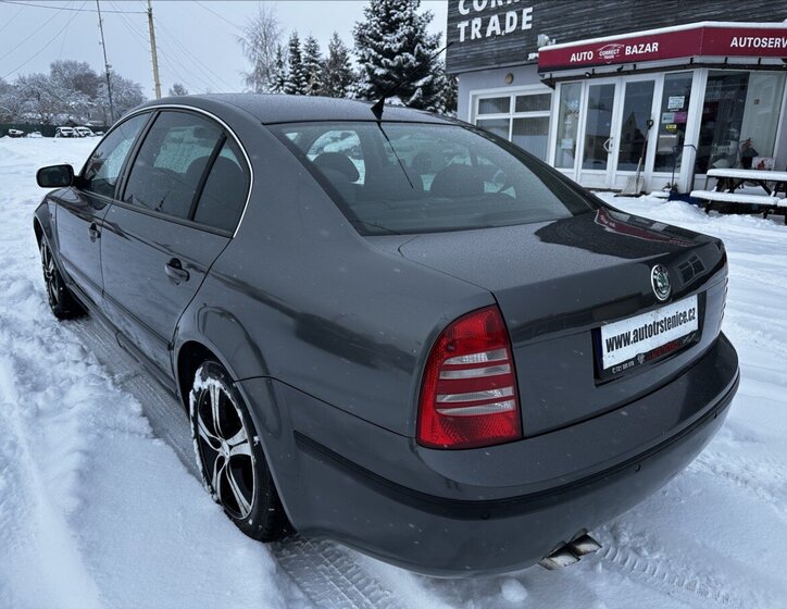 Škoda Superb Sedan 2,0 l 103 kw