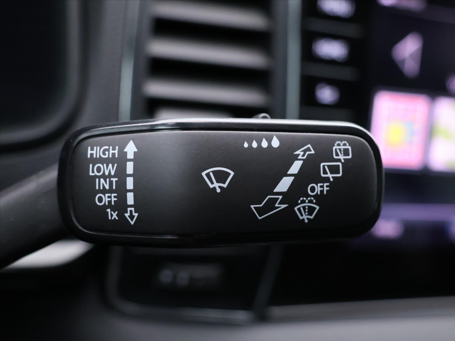 Škoda Karoq SUV / Terénní 1,5 l 110 kw