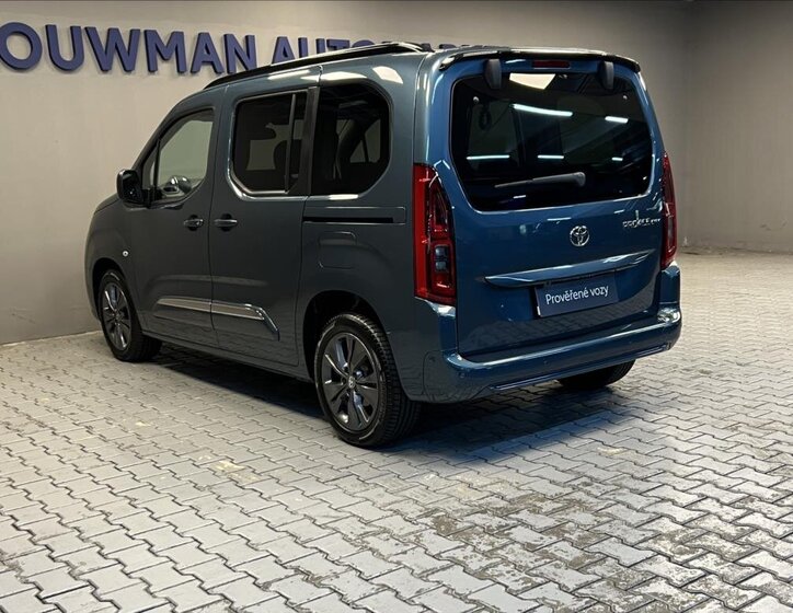 Toyota ProAce City Verso MPV 1,5 l 96 kw