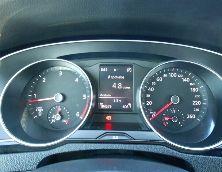 Volkswagen Passat Kombi 2,0 l 110 kw