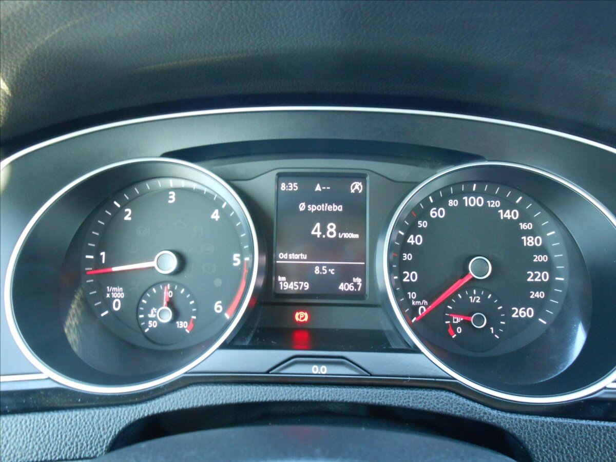 Volkswagen Passat Kombi 2,0 l 110 kw