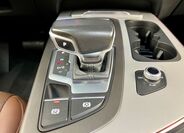 Audi Q7 24