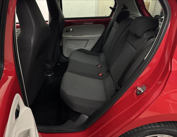 Volkswagen up! 21