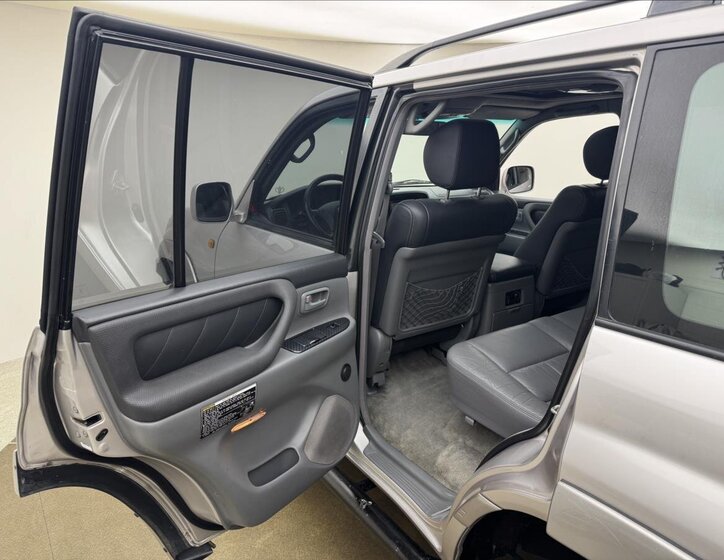 Toyota Land Cruiser SUV / Terénní 4,2 l 150 kw