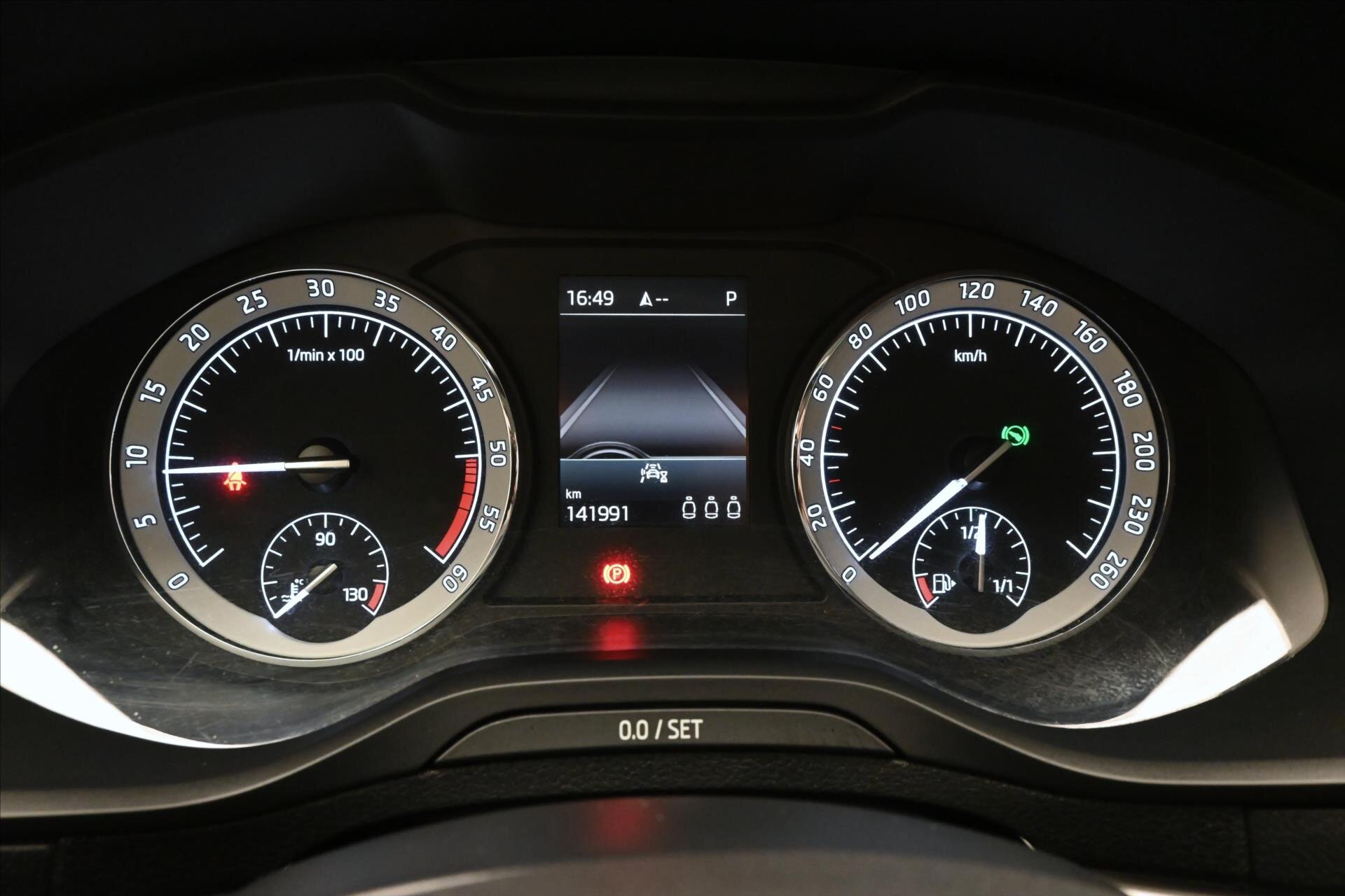 Škoda Karoq SUV / Terénní 2,0 l 110 kw