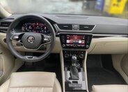 Škoda Superb 9