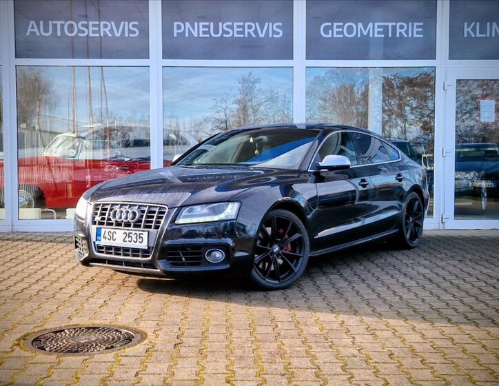 Audi S5 Sedan 3,0 l 245 kw