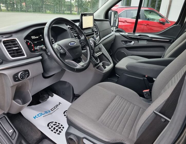Ford Tourneo Custom 14