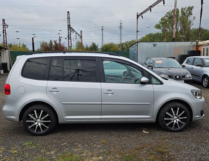 Volkswagen Touran 3