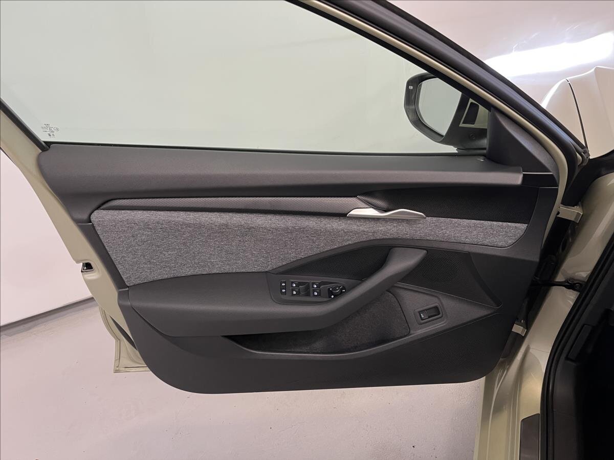 Škoda Superb Kombi 2,0 l 110 kw