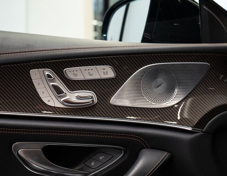 Mercedes-Benz CLS Sedan 3,0 l 320 kw