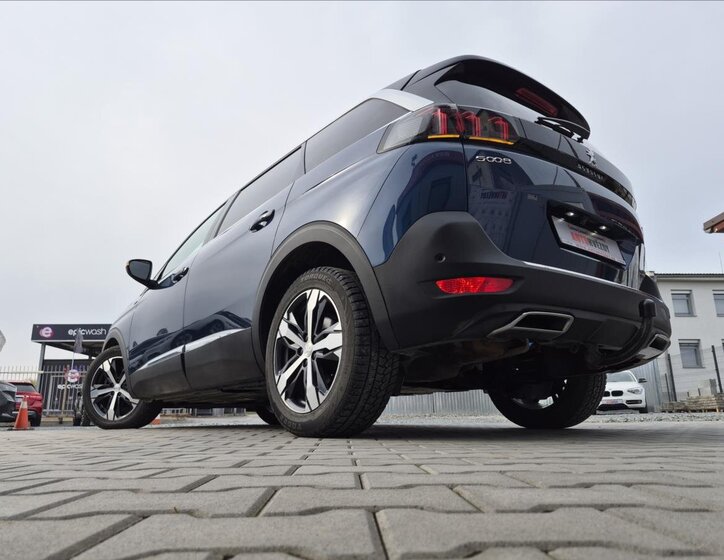 Peugeot 5008 MPV 1,6 l 133 kw
