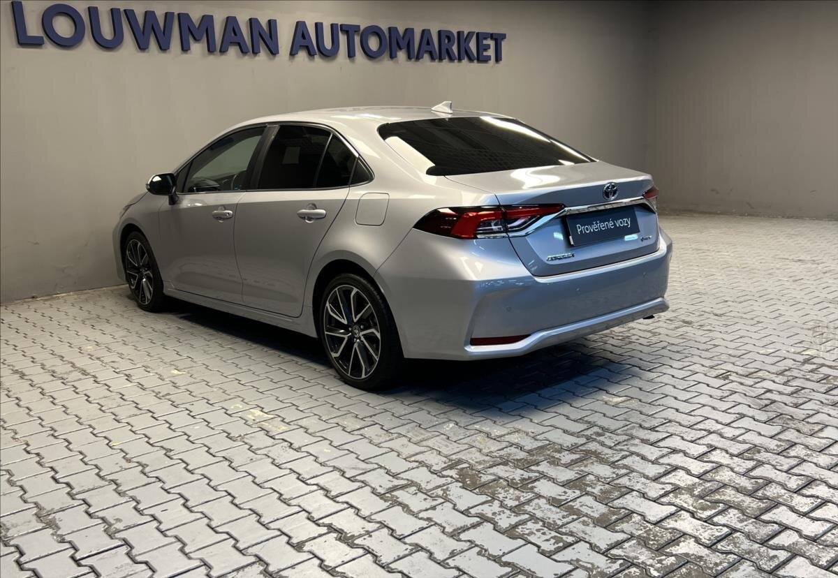 Toyota Corolla Sedan / Limuzína 1,8 l 72 kw