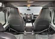 Land Rover Defender Skříň 2,2 l 90 kw