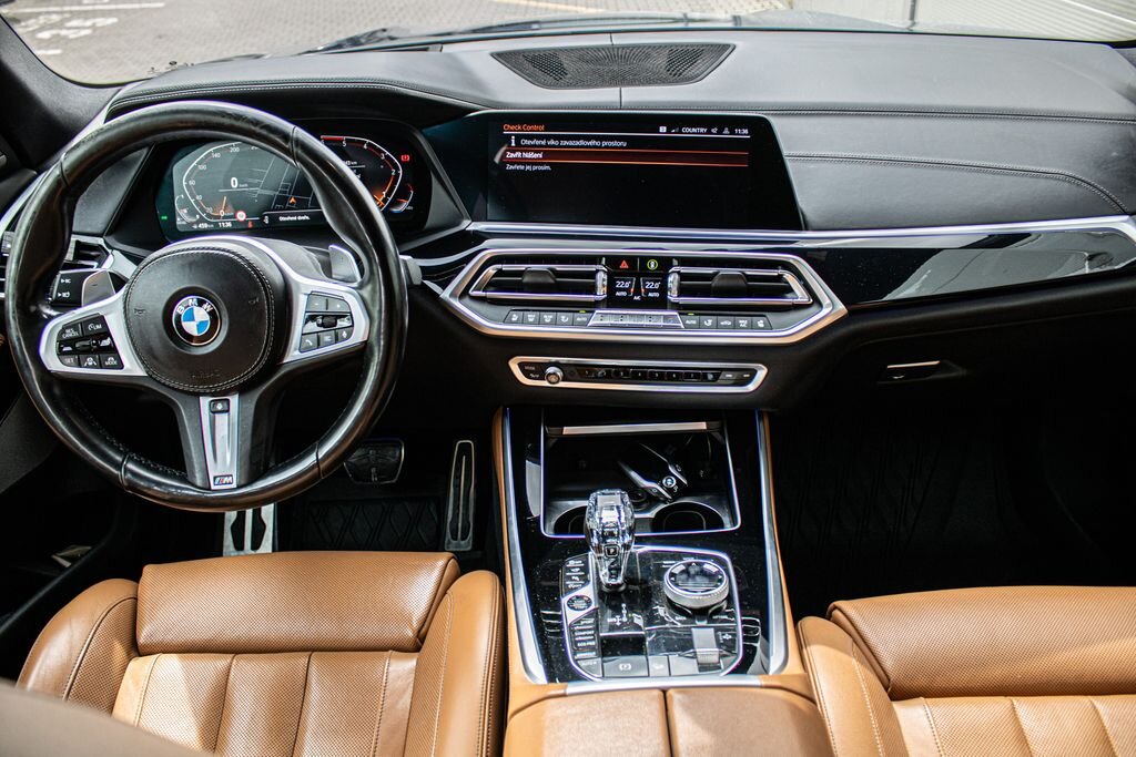 BMW X5 SUV / Terénní 3,0 l 195 kw