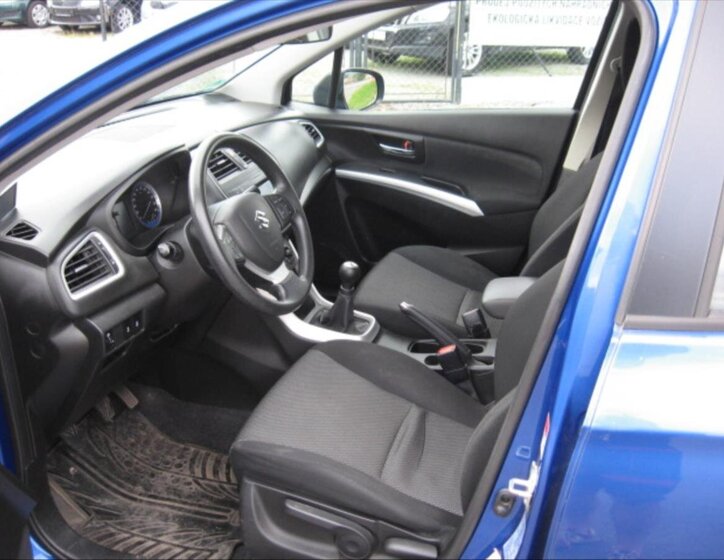 Suzuki SX4 S-Cross Hatchback 1,6 l 88 kw