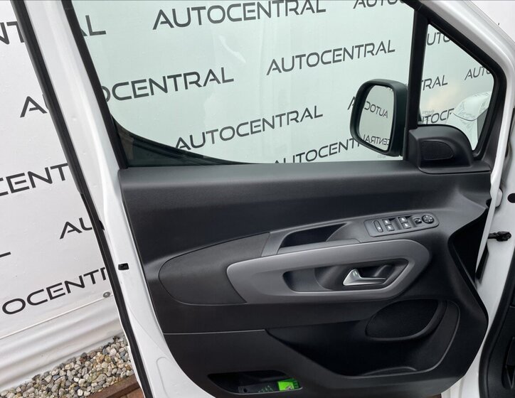 Toyota ProAce City Verso MPV 1,2 l 81 kw