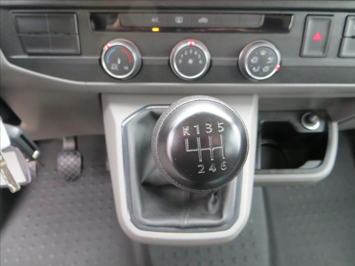 Volkswagen Transporter Kombi 2,0 l 110 kw