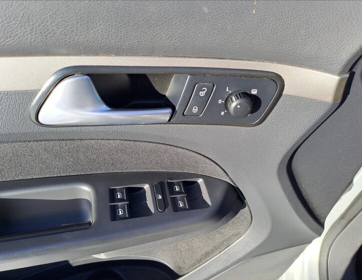 Volkswagen Touran 10