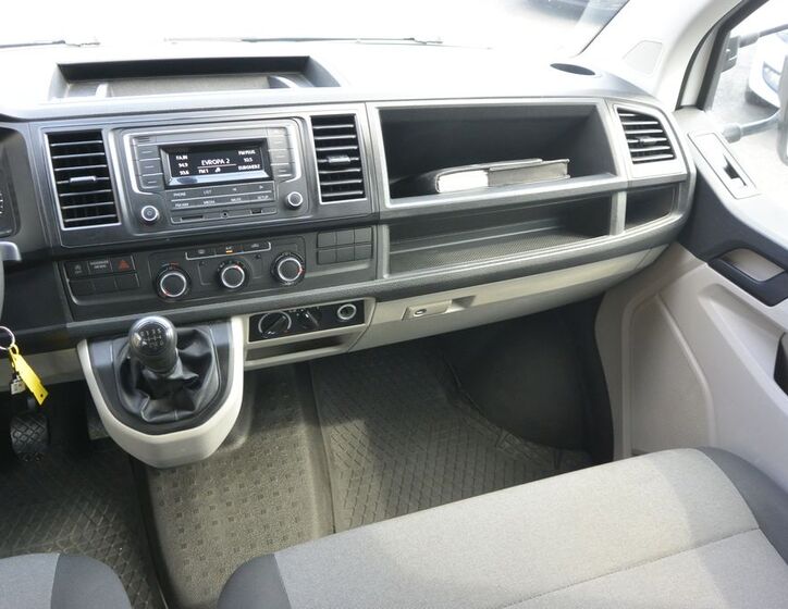 Volkswagen Transporter 13