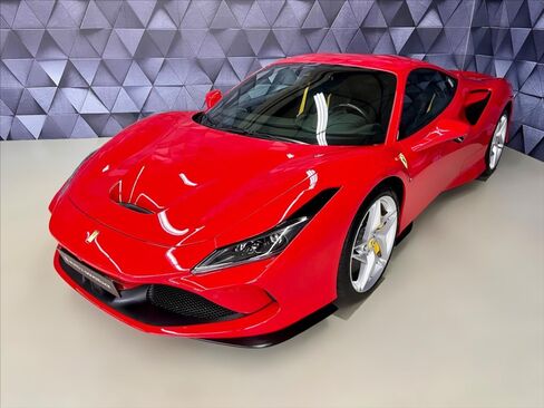 Ferrari F8
