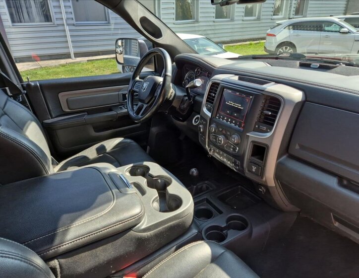 Dodge RAM Pick-up 6,4 l 306 kw