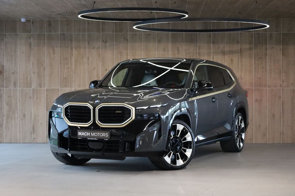 BMW XM SUV / Terénní 4,4 l 480 kw