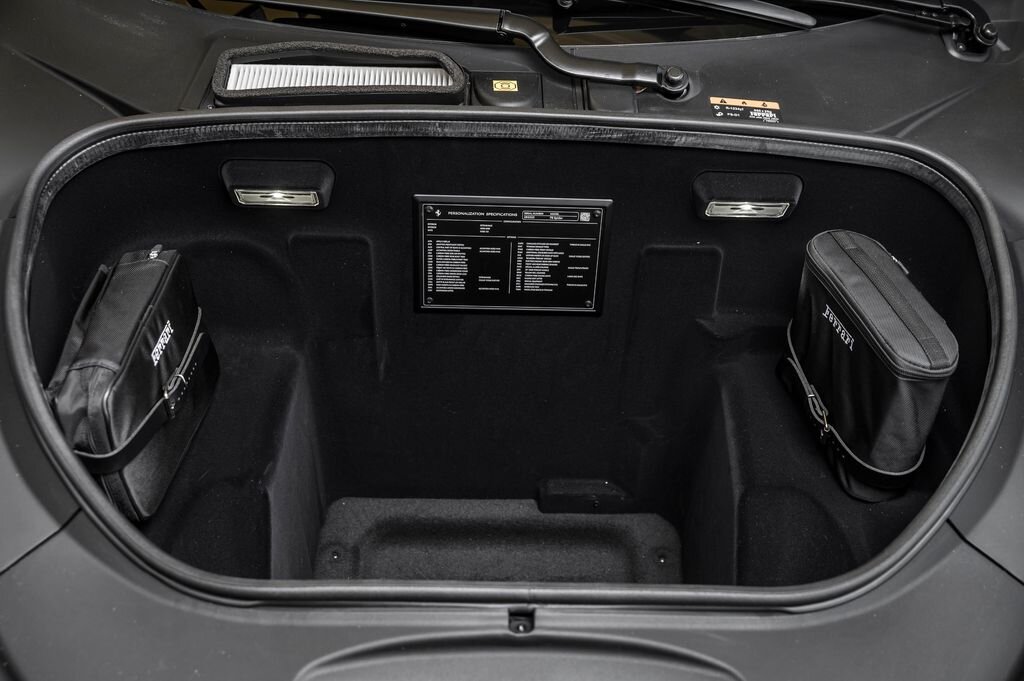 Ferrari Ostatní Kabriolet 3,9 l 530 kw