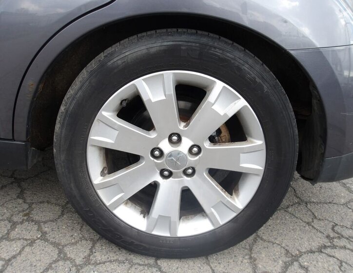 Mitsubishi Outlander SUV / Terénní 2,4 l 125 kw