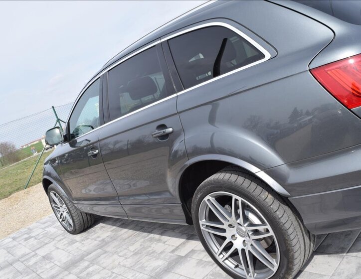 Audi Q7 SUV 3,0 l 180 kw