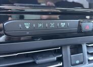 Ford Tourneo Custom 32