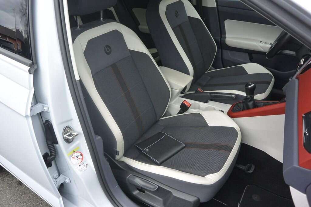 Volkswagen Polo Hatchback 999,0 70 kw