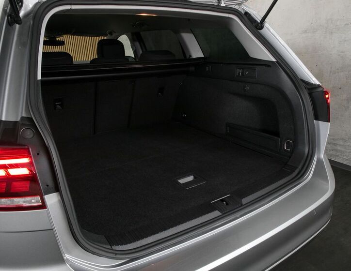 Volkswagen Passat 25