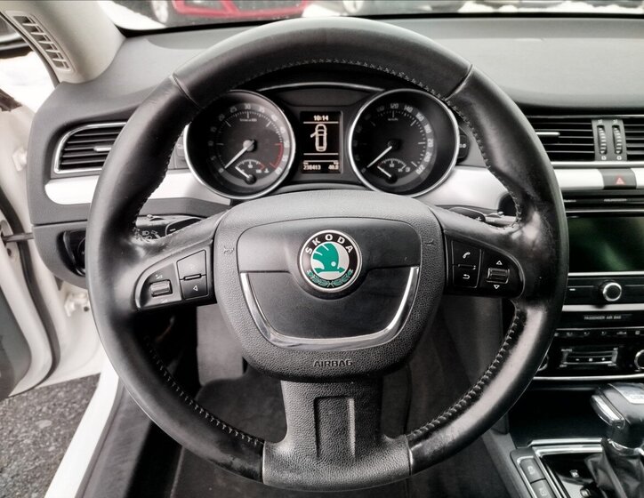 Škoda Superb Kombi 2,0 l 103 kw