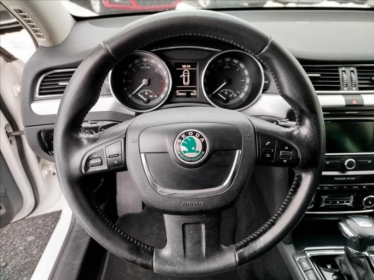 Škoda Superb Kombi 2,0 l 103 kw