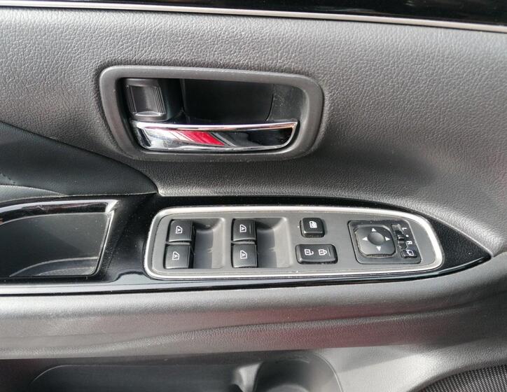 Mitsubishi Outlander 21
