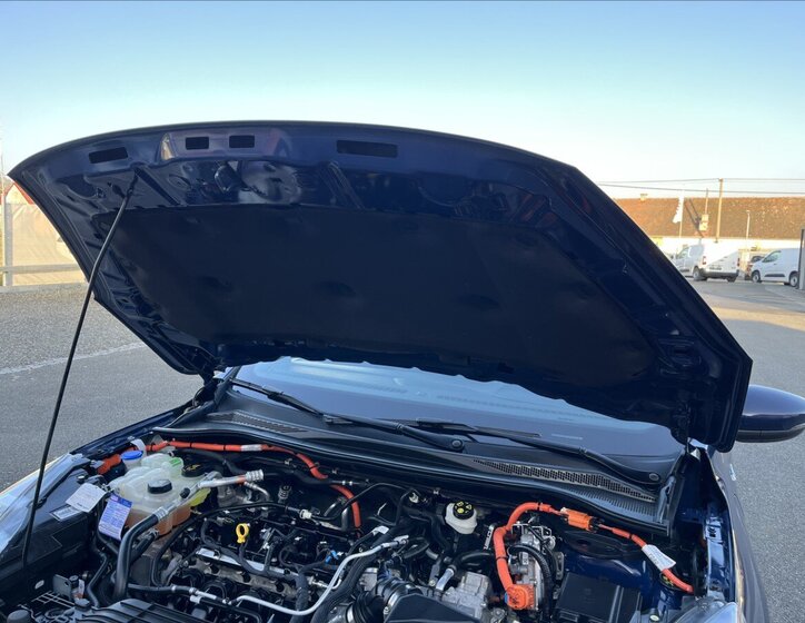 Ford Kuga SUV / Terénní 2,5 l 165 kw