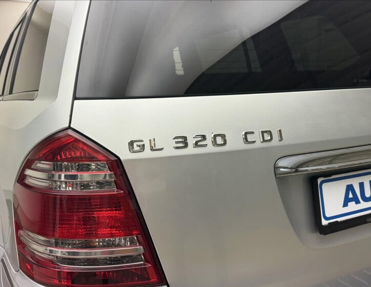 Mercedes-Benz GL 33