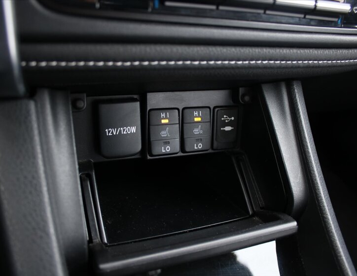 Toyota Corolla Sedan 1,6 l 97 kw