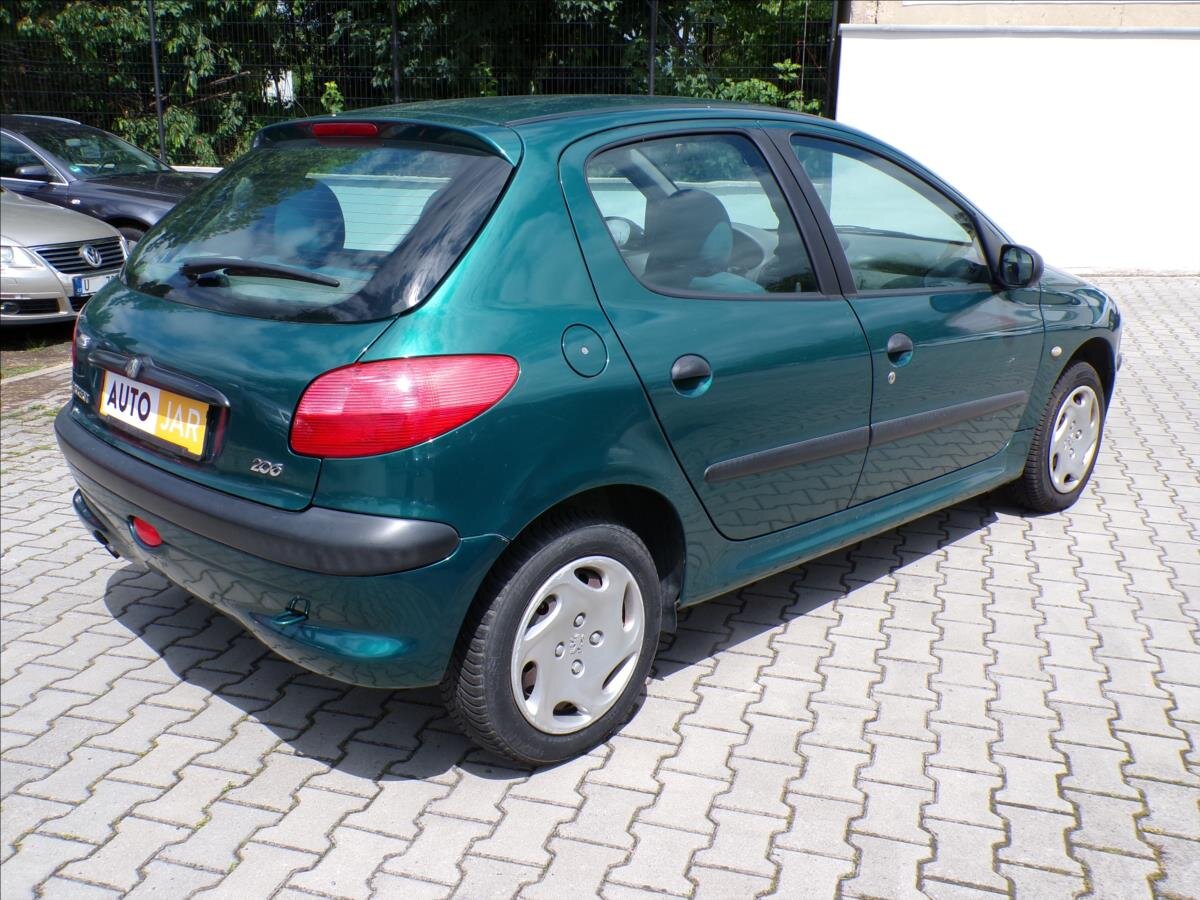 Peugeot 206