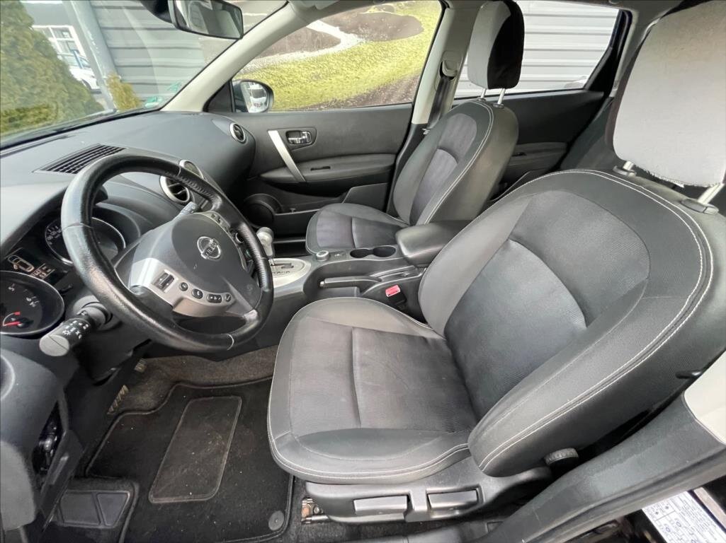 Nissan Qashqai SUV / Terénní 2,0 l 110 kw