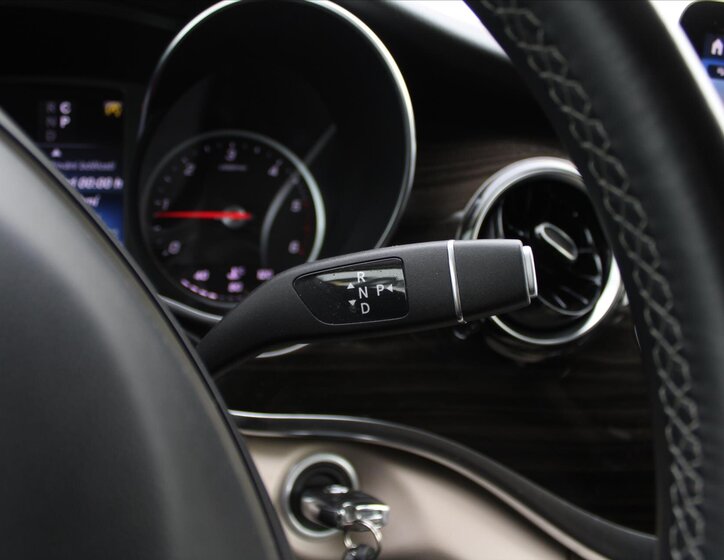 Mercedes-Benz Třídy V 22