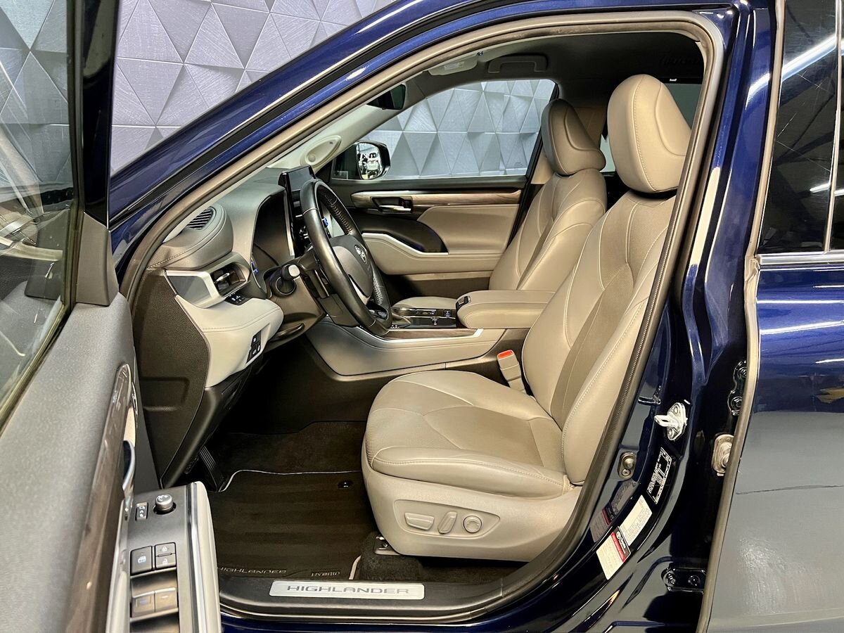 Toyota Highlander SUV 2,5 l 182 kw