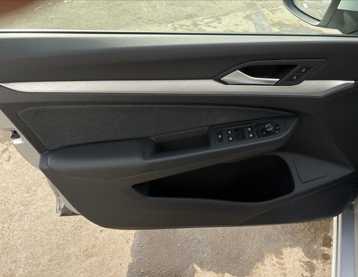 Volkswagen Golf Kombi 1,5 l 110 kw