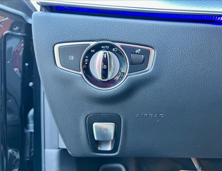 Mercedes-Benz Třídy E Kombi 2,0 l 143 kw